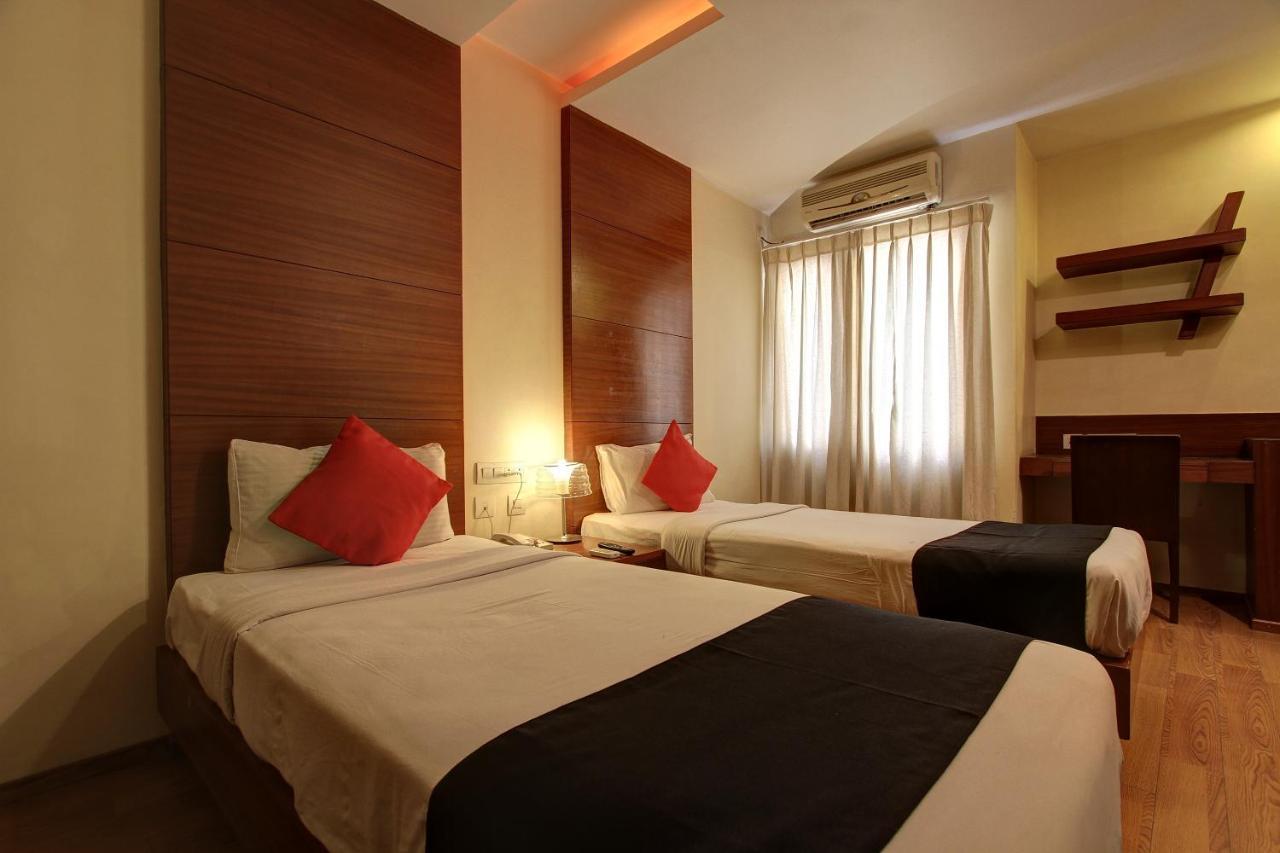 Capital O 80566 Hotel Mayank Bilāspur Exterior foto